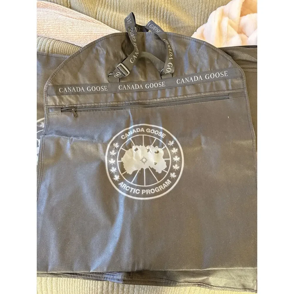 Canada goose garment bag